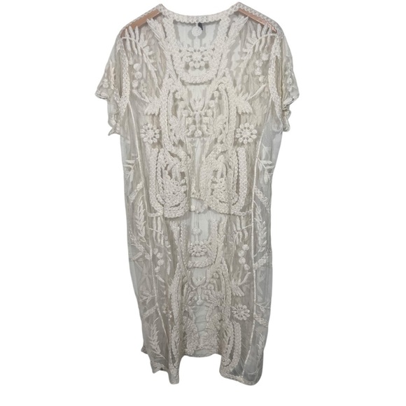 Torrid White Mesh Embroidered Longline Kimono Size 1/2 - Picture 4 of 6